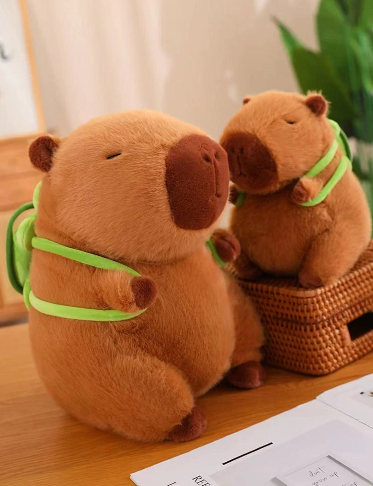 CAPIBARA CON MOCHILA DE TORTUGA 🧸